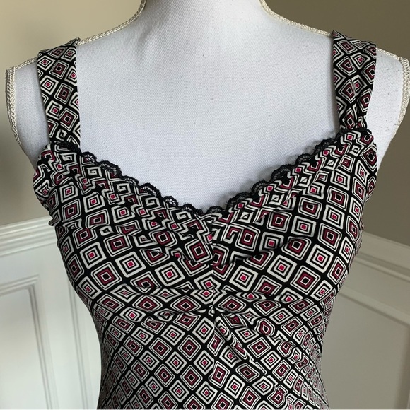 White House Black Market Geometric Print Lace Trimmed Ruched Neck Cami Top Small - Picture 2 of 12